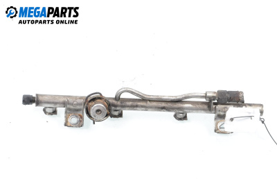 Fuel rail for Mercedes-Benz C-Class Sedan (W203) (05.2000 - 08.2007) C 180 (203.035), 129 hp