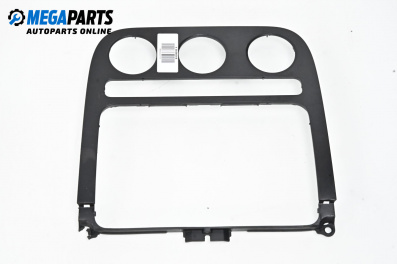 Consola centrală for Volkswagen Golf V Hatchback (10.2003 - 02.2009)
