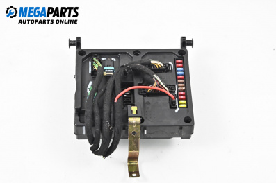 Fuse box for Volkswagen Sharan Minivan I (05.1995 - 03.2010) 1.9 TDI, 115 hp