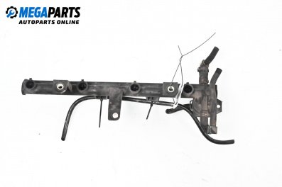 Fuel rail for Peugeot 406 Sedan (08.1995 - 01.2005) 1.8 16V, 110 hp