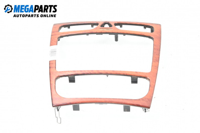Zentralkonsole for Mercedes-Benz C-Class Sedan (W203) (05.2000 - 08.2007)