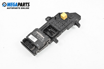 Fuse box for Opel Signum Hatchback (05.2003 - 12.2008) 2.2 DTI, 125 hp, № 13168783 / 13 181 984