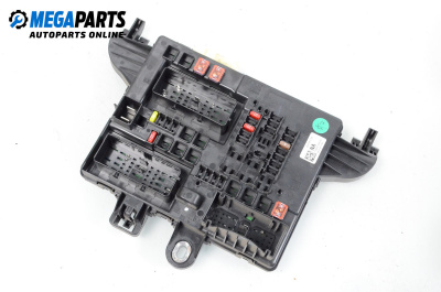 Fuse box for Opel Insignia A Hatchback (07.2008 - 03.2017) 2.8 V6 Turbo 4x4, 260 hp, № 13277317