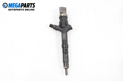 Diesel fuel injector for Toyota Avensis I Sedan (09.1997 - 02.2003) 2.0 D-4D (CDT220), 110 hp, № Denso 23670-27030