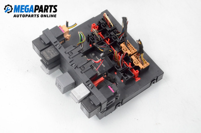 Fuse box for Volkswagen Passat V Variant B6 (08.2005 - 11.2011) 2.0 TFSI, 200 hp