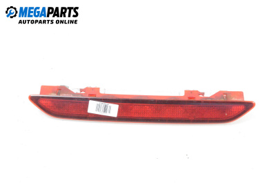 Al treilea stop for Ford Mondeo IV Sedan (03.2007 - 01.2015), sedan