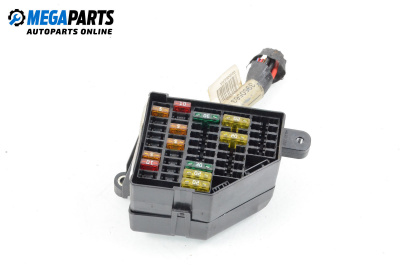 Fuse box for Volkswagen Passat V Variant B6 (08.2005 - 11.2011) 2.0 TDI 16V, 140 hp