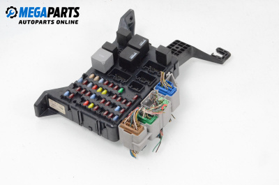 Fuse box for Ford Mondeo III Sedan (10.2000 - 03.2007) 2.2 TDCi, 150 hp, № 4S7T-14A073-AB