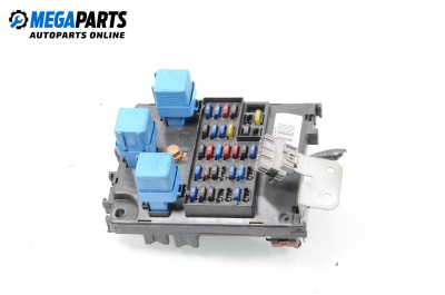 Fuse box for Nissan Primera Sedan II (06.1996 - 12.2001) 1.6 16V, 99 hp