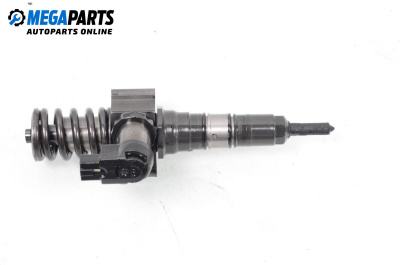 Diesel fuel injector for Volkswagen Passat V Sedan B6 (03.2005 - 12.2010) 2.0 TDI 16V, 140 hp