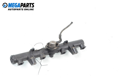 Fuel rail for Volkswagen Polo Hatchback III (10.1999 - 10.2001) 1.0, 50 hp