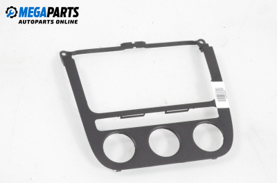 Central console for Volkswagen Golf V Hatchback (10.2003 - 02.2009)