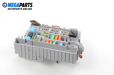 Fuse box for BMW 1 Series E87 (11.2003 - 01.2013) 120 d, 163 hp