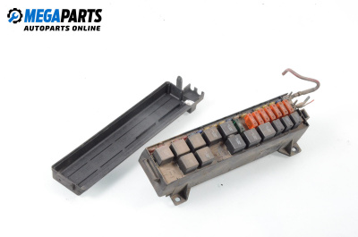 Sicherungskasten for Chrysler Grand Voyager III (01.1995 - 03.2001) 3.3 i, 158 hp