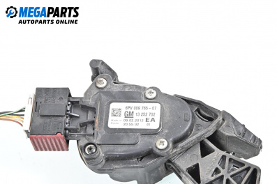 Potentiometer gaspedal for Chevrolet Cruze Hatchback (06.2011 - ...), № 13252702