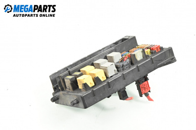 Fuse box for Mercedes-Benz Sprinter 3,5-t Box (906) (06.2006 - 02.2018) 316 NGT (906.633, 906.635), 156 hp