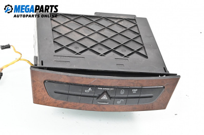 Bedienfeldtasten for Mercedes-Benz E-Class Sedan (W211) (03.2002 - 03.2009)
