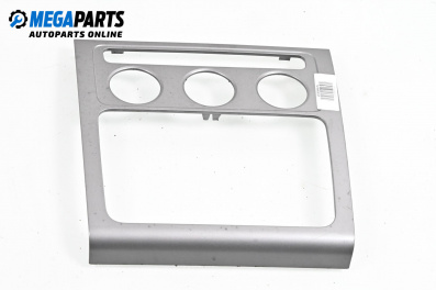Zentralkonsole for Volkswagen Touran Minivan I (02.2003 - 05.2010)
