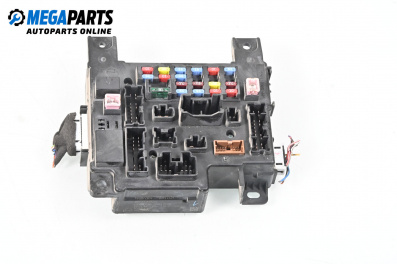 Fuse box for Peugeot 4007 SUV (02.2007 - 03.2013) 2.2 HDi, 156 hp