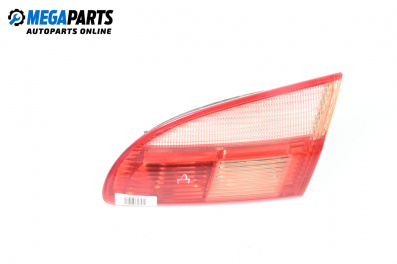 Inner tail light for Toyota Avensis I Station Wagon (09.1997 - 02.2003), station wagon, position: right