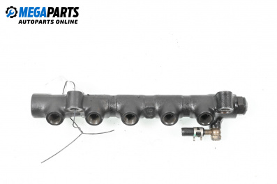 Fuel rail for Toyota Avensis I Station Wagon (09.1997 - 02.2003) 2.0 D-4D (CDT220), 110 hp