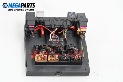 Fuse box for Volkswagen Touran Minivan I (02.2003 - 05.2010) 1.6 FSI, 115 hp