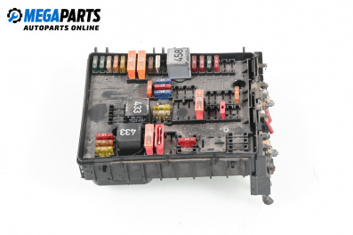 Fuse box for Volkswagen Touran Minivan I (02.2003 - 05.2010) 2.0 TDI, 136 hp