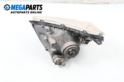 Far for Toyota RAV4 II SUV (06.2000 - 11.2005), suv, position: dreapta