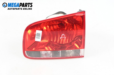 Innere bremsleuchte for Volkswagen Touareg SUV I (10.2002 - 01.2013), suv, position: rechts