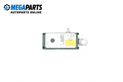 Antenna booster for Volkswagen Touareg SUV I (10.2002 - 01.2013), № 7L6 035 577 A