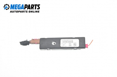 Amplificator antenă for Mercedes-Benz C-Class Sedan (W204) (01.2007 - 01.2014), № A 204 820 00 89