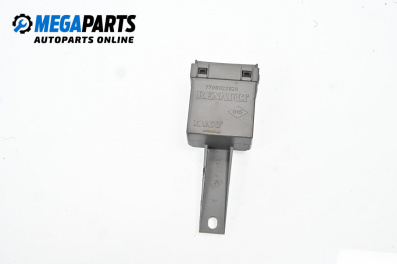 Central lock module for Renault Laguna I Grandtour (09.1995 - 03.2001), № 7700822928