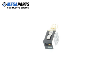USB-kupplung for BMW 5 Series F10 Sedan F10 (01.2009 - 02.2017) 523 i, 204 hp