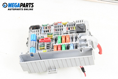 Fuse box for BMW 1 Series E87 (11.2003 - 01.2013) 120 d, 163 hp