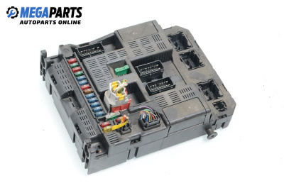 Fuse box for Peugeot 307 Hatchback (08.2000 - 12.2012) 2.0 HDi 90, 90 hp