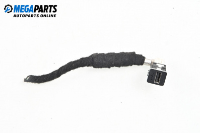 USB-kupplung for BMW 7 Series G11 (07.2015 - ...) 730 d, 265 hp