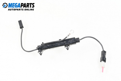 Antenna booster for Mercedes-Benz M-Class SUV (W163) (02.1998 - 06.2005)