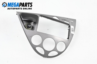 Consola centrală for Ford Focus I Hatchback (10.1998 - 12.2007)
