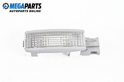 Plafonieră interioară for Volkswagen Phaeton Sedan (04.2002 - 03.2016)