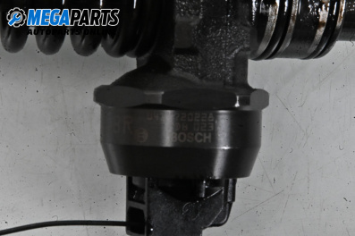 Diesel fuel injector for Volkswagen Touareg SUV I (10.2002 - 01.2013) 2.5 R5 TDI, 174 hp