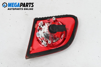 Innere bremsleuchte for Volkswagen Passat V Sedan B6 (03.2005 - 12.2010), sedan, position: links