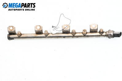 Fuel rail for BMW 7 Series F02 (02.2008 - 12.2015) 750 Li, 408 hp