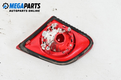 Innere bremsleuchte for Volkswagen Passat V Sedan B6 (03.2005 - 12.2010), sedan, position: links