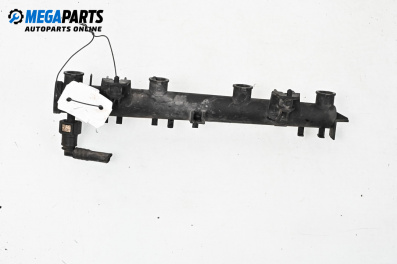 Fuel rail for Peugeot 307 Hatchback (08.2000 - 12.2012) 1.4 16V, 88 hp