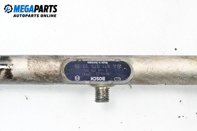 Rampă combustibil for Mercedes-Benz E-Class Estate (S210) (06.1996 - 03.2003) E 220 T CDI (210.206), 143 hp, № Bosch 0445214004
