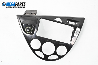 Consola centrală for Ford Focus I Hatchback (10.1998 - 12.2007)