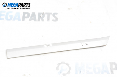 Exterior moulding for Mercedes-Benz C-Class Sedan (W203) (05.2000 - 08.2007), sedan, position: left
