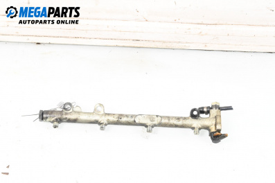 Rampă combustibil for Mercedes-Benz C-Class Sedan (W203) (05.2000 - 08.2007) C 200 CDI (203.004), 116 hp