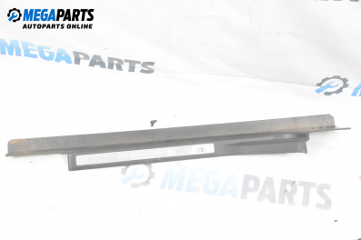 Prag interior for Mercedes-Benz C-Class Sedan (W203) (05.2000 - 08.2007), 5 uși, sedan, position: dreaptă - fața