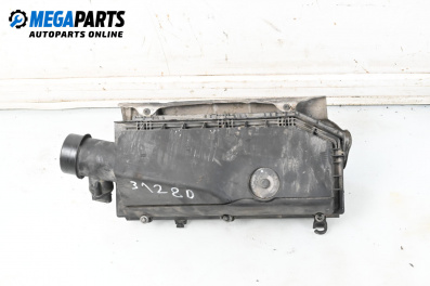 Carcasă filtru de aer for Mercedes-Benz C-Class Sedan (W203) (05.2000 - 08.2007) C 200 CDI (203.004)